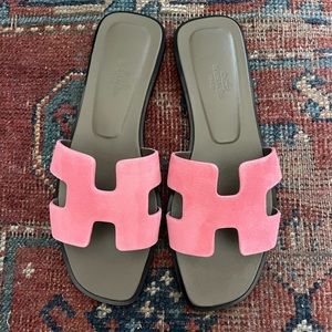 HERMES ORAN SANDALS - ROSE DE DÈSERT SUEDE SIZE 37